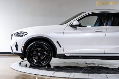 Used 2025 BMW X4 xDrive30i image 14
