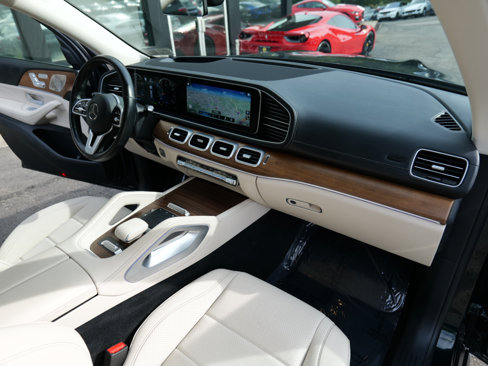 Used 2022 Mercedes-Benz GLS 450 4MATIC image 38
