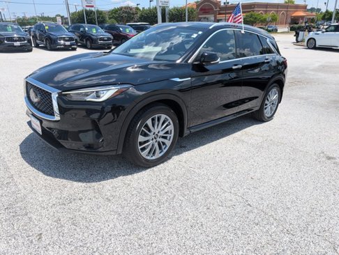 Certified 2023 INFINITI QX50 Luxe image 1