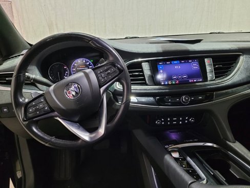 Used 2022 Buick Enclave Premium image 4