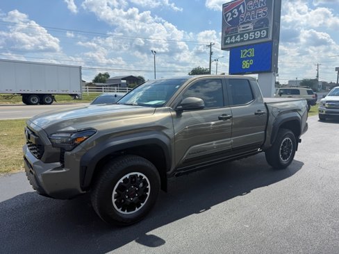 Used 2024 Toyota Tacoma TRD Off-Road image 6