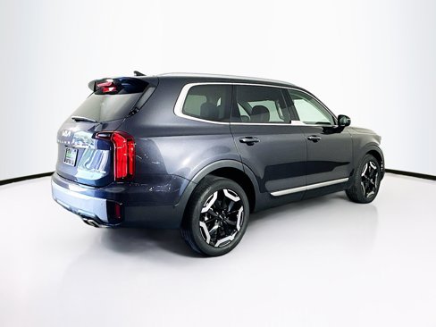 Used 2025 Kia Telluride S image 9