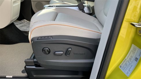 New 2025 Volkswagen ID. Buzz 1st Edition image 19