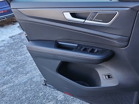 New 2025 Volkswagen Atlas Cross Sport SEL Premium R-Line image 6