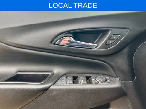 Used 2020 Chevrolet Equinox LT image 29