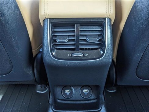 Used 2020 Kia Cadenza Limited image 18