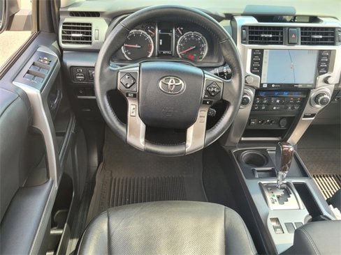 Used 2021 Toyota 4Runner Limited image 8