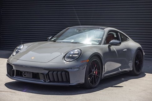 Certified 2025 Porsche 911 Carrera GTS image 1