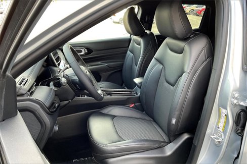 New 2026 Jeep Compass Latitude w/ Quick Order Package 29K image 8
