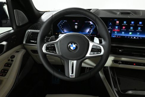 New 2026 BMW X7 M60i image 18