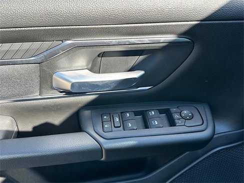 New 2026 RAM 1500 4x4 Crew Cab image 13