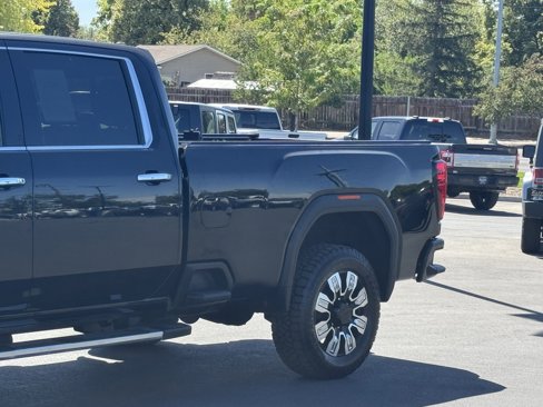 Used 2024 GMC Sierra 3500 Denali w/ Denali Reserve Package image 11