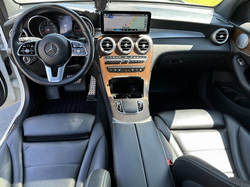 Used 2020 Mercedes-Benz GLC 300 4MATIC image 30
