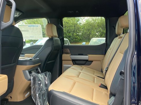 New 2025 Ford F250 Lariat w/ Chrome Package image 16