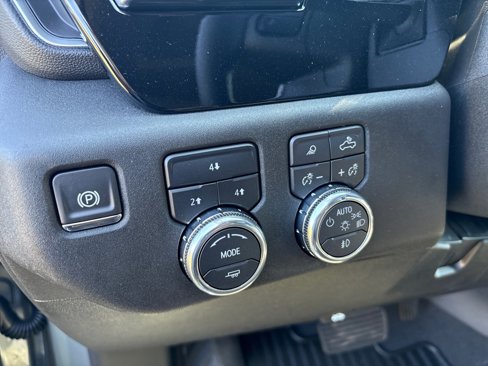 New 2026 GMC Sierra 2500 SLE w/ SLE Value Package; image 16