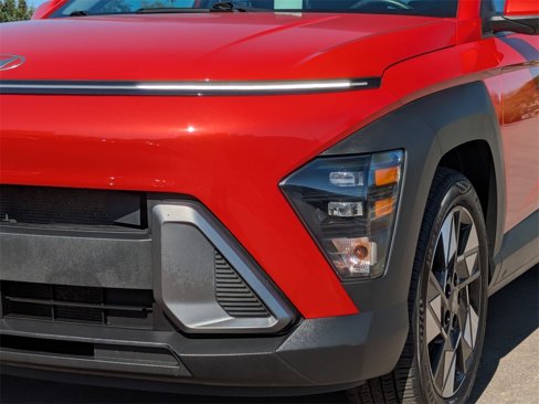 Certified 2024 Hyundai Kona SEL image 9
