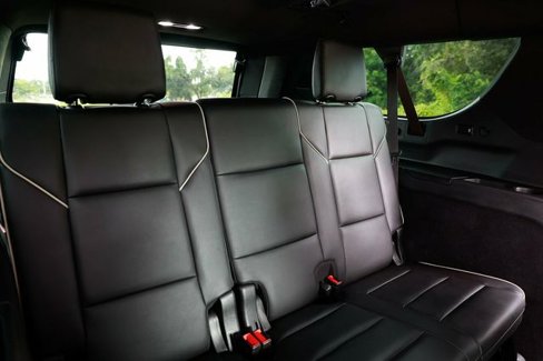 Used 2021 Cadillac Escalade ESV Premium Luxury image 25