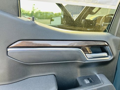 New 2025 Chevrolet Silverado 1500 LT w/ Z71 Off-Road Package image 29