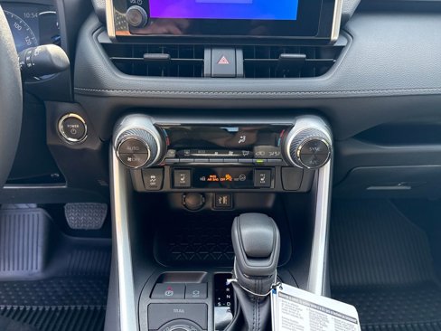 New 2025 Toyota RAV4 XLE image 18