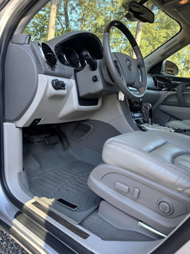 Used 2017 Buick Enclave Premium w/ Experience Buick Package image 28