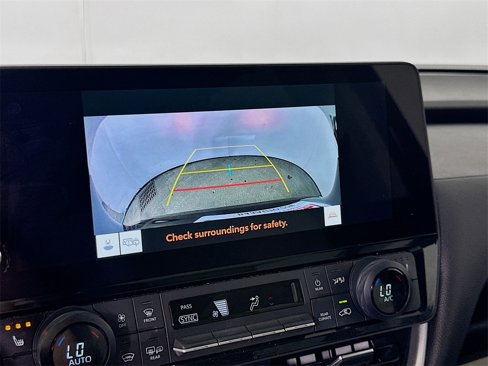Used 2024 Toyota Grand Highlander XLE image 10