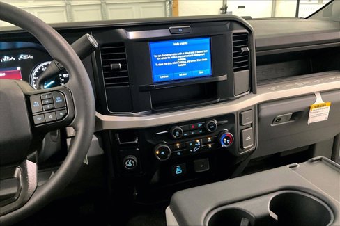 New 2026 Ford F250 XL w/ F-250 >10K GVWR Package image 6