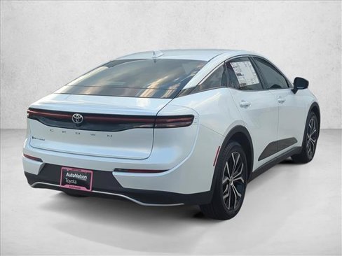 Certified 2026 Toyota Crown XLE image 5