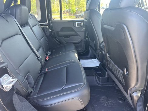 New 2025 Jeep Wrangler Unlimited Rubicon 392 image 15