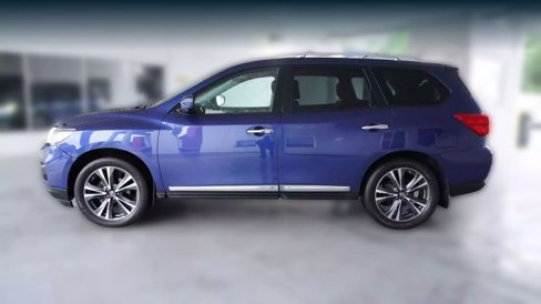 Used 2017 Nissan Pathfinder Platinum w/ Family Entertainment Package image 5
