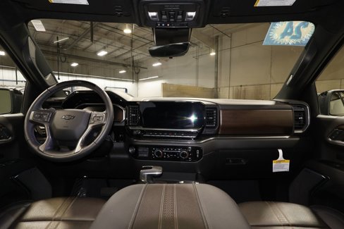 Certified 2024 Chevrolet Silverado 1500 High Country w/ Midnight Edition image 30