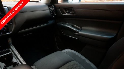 Used 2024 Nissan Pathfinder S image 35