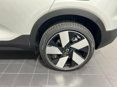 New 2024 Volvo XC40 Recharge Plus image 14