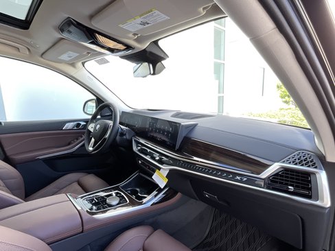 New 2026 BMW X7 xDrive40i image 21
