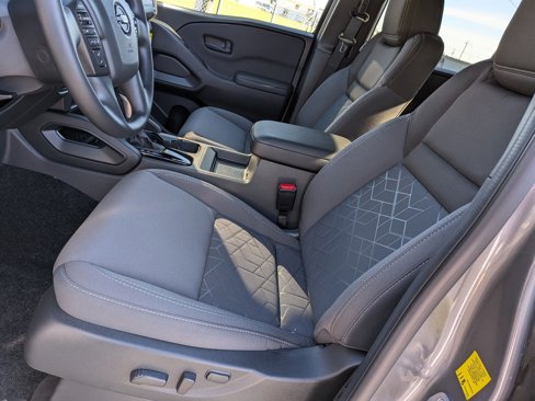 New 2026 Nissan Frontier SV w/ Tow Package image 14