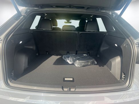New 2026 Volkswagen Atlas Cross Sport SEL Premium R-Line image 24
