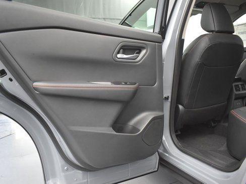 New 2026 Nissan Rogue SV image 15
