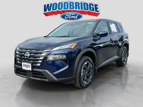 Used 2026 Nissan Rogue SV image 2