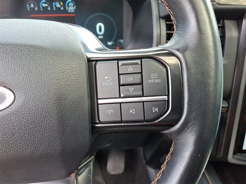 Used 2023 Ford Expedition Platinum image 18
