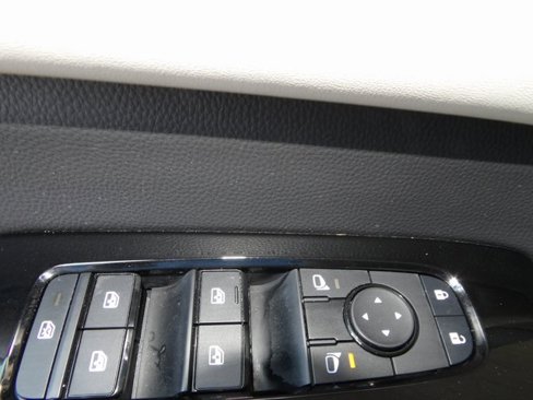 Certified 2024 Nissan Pathfinder SL image 26