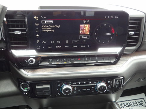 Used 2024 GMC Sierra 2500 SLT w/ SLT Premium Package image 22