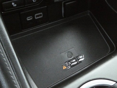 Used 2022 Chevrolet Tahoe LT w/ LT Signature Plus Package image 17