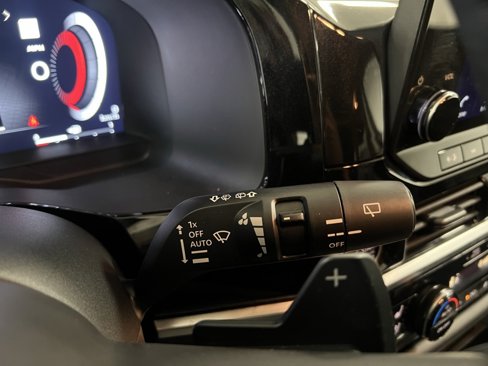 Used 2024 Nissan Pathfinder Platinum image 37