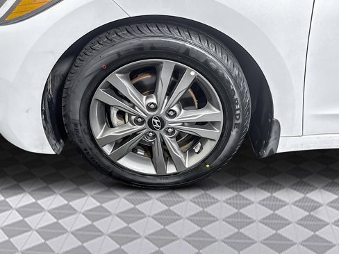 Used 2018 Hyundai Elantra SEL image 33