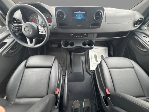 Used 2024 Mercedes-Benz Sprinter 2500 w/ Acoustic Package image 21