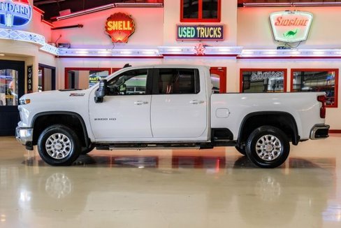 Used 2024 Chevrolet Silverado 2500 LT image 12
