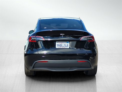 Used 2023 Tesla Model Y Long Range image 5