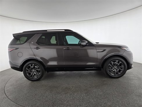 Used 2022 Land Rover Discovery S R-Dynamic image 29