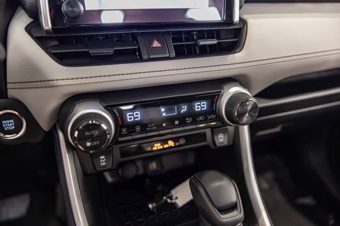 Used 2025 Toyota RAV4 XLE image 27
