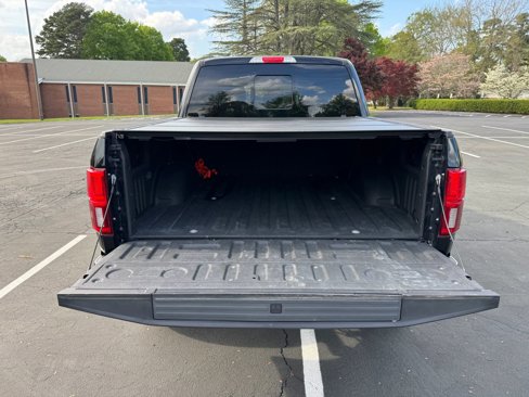 Used 2018 Ford F150 Platinum w/ Equipment Group 701A Luxury image 9