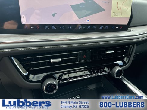 New 2025 Chevrolet Suburban Premier image 18